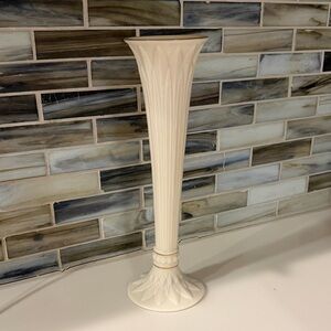 Lenox ivory china with gold trim fluted bud vase TIVOLI